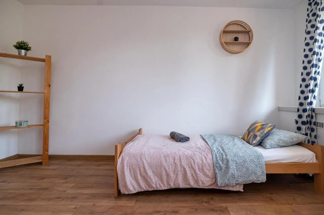 Regem Pokoje Nowogrodzka Warsaw Apartment
