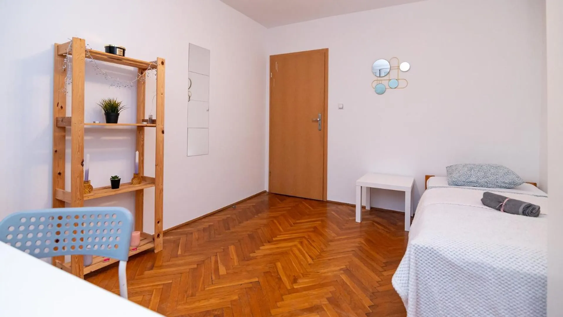 Regem Pokoje Nowogrodzka Warsaw Apartment